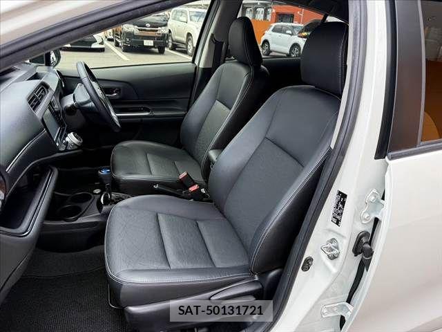 Toyota AQUA 2015-06 6641233-15