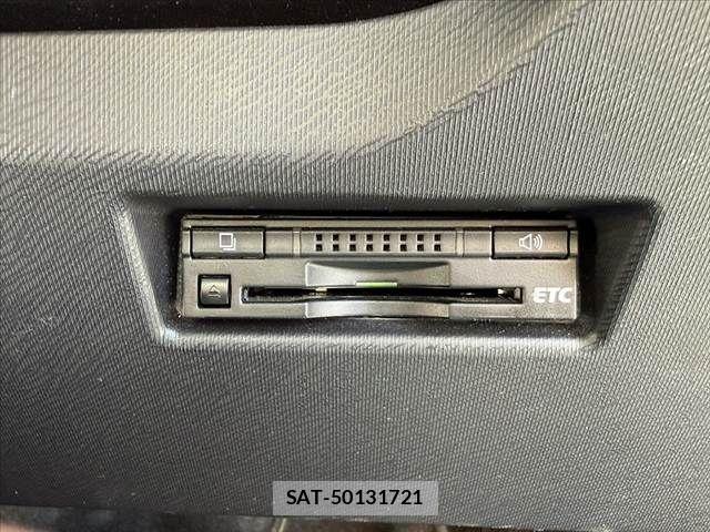 Toyota AQUA 2015-06 6641233-3