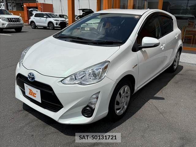 Toyota AQUA 2015-06 6641233-7