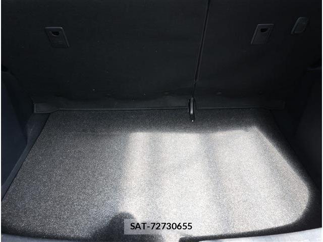 Toyota AQUA 2016-05 6641231-17
