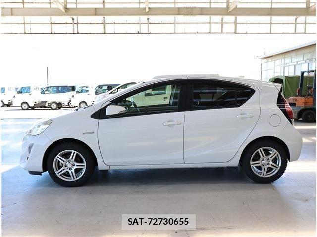 Toyota AQUA 2016-05 6641231-23