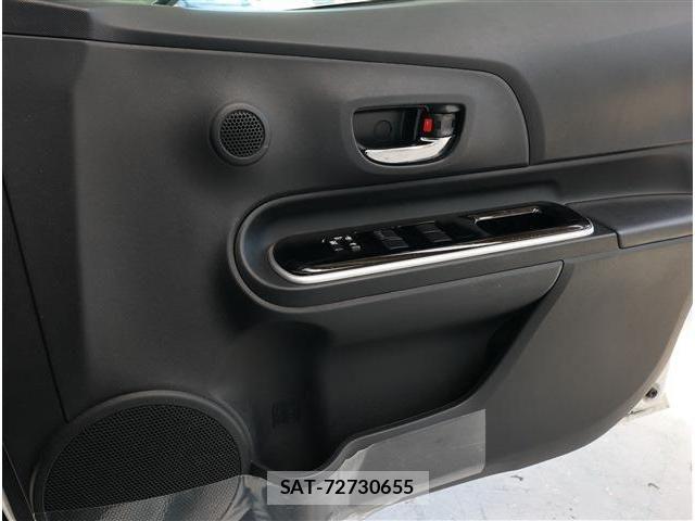 Toyota AQUA 2016-05 6641231-5