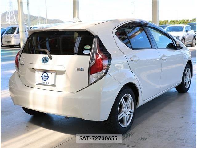 Toyota AQUA 2016-05 6641231-6