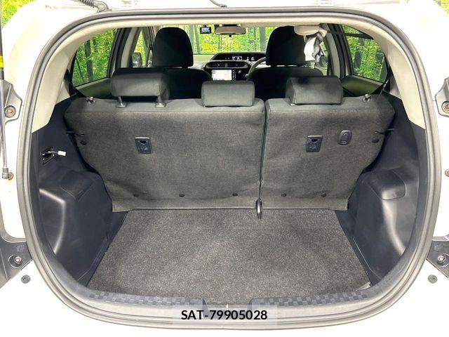 Toyota AQUA 2019-05 6641228-9