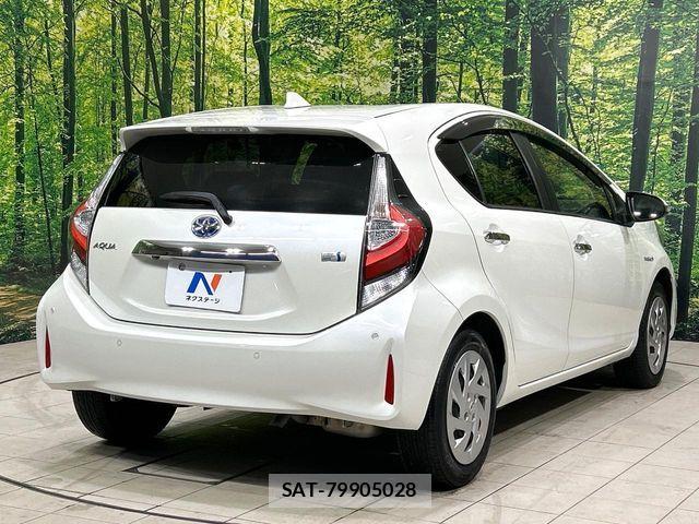 Toyota AQUA 2019-05 6641228-16