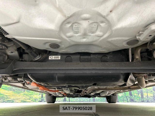 Toyota AQUA 2019-05 6641228-18