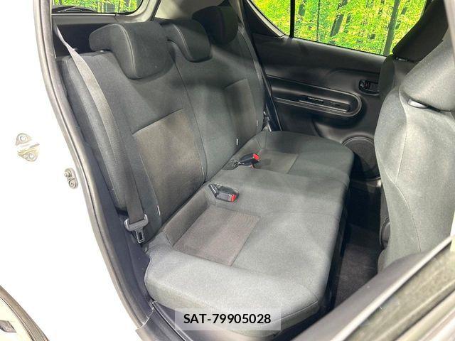 Toyota AQUA 2019-05 6641228-8
