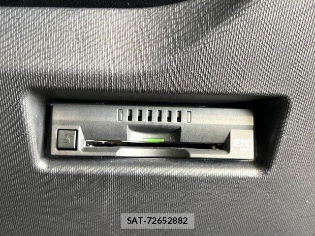 Toyota AQUA 2021-03 6670184-4