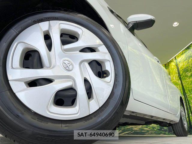 Toyota AQUA 2023-01 6670159-12