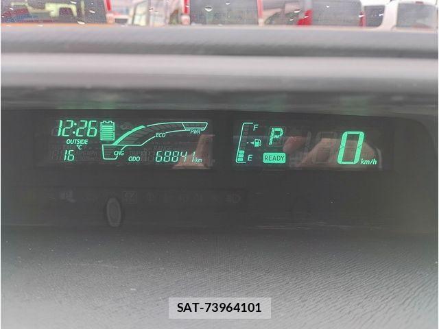 Toyota AQUA 2013-03 6670227-4