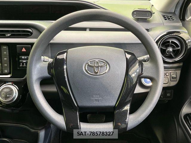 Toyota AQUA 2016-09 6670212-11