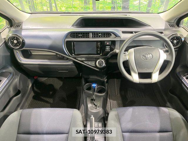 Toyota AQUA 2015-03 6670213-1