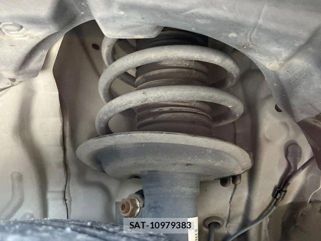 Toyota AQUA 2015-03 6670213-19