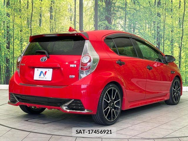 Toyota AQUA 2014-03 6670214-16