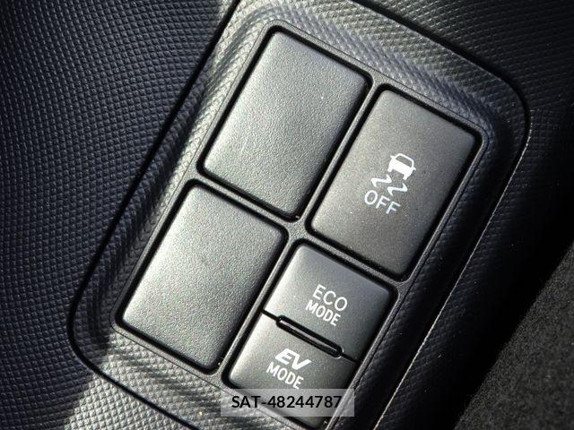 Toyota AQUA 2021-02 6670180-9