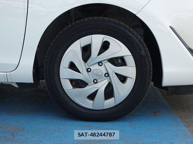 Toyota AQUA 2021-02 6670180-17