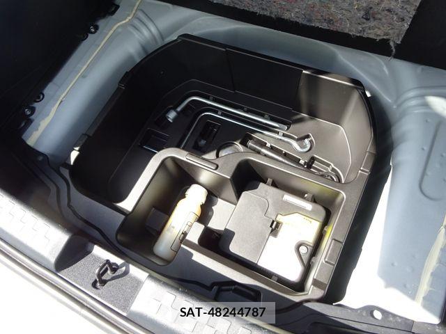 Toyota AQUA 2021-02 6670180-18