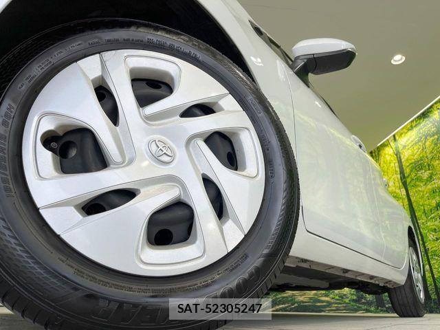 Toyota AQUA 2023-01 6670163-12
