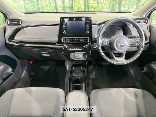 Toyota AQUA 2023-01 6670163-1