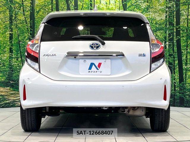 Toyota AQUA 2021-03 6670167-14