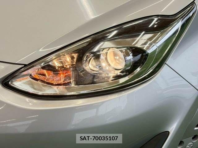 Toyota AQUA 2017-12 6670170-11
