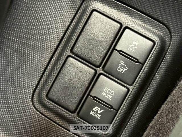 Toyota AQUA 2017-12 6670170-7
