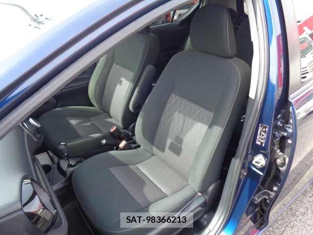Toyota AQUA 2020-06 6670168-13
