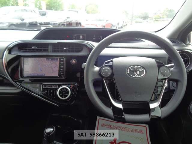 Toyota AQUA 2020-06 6670168-18