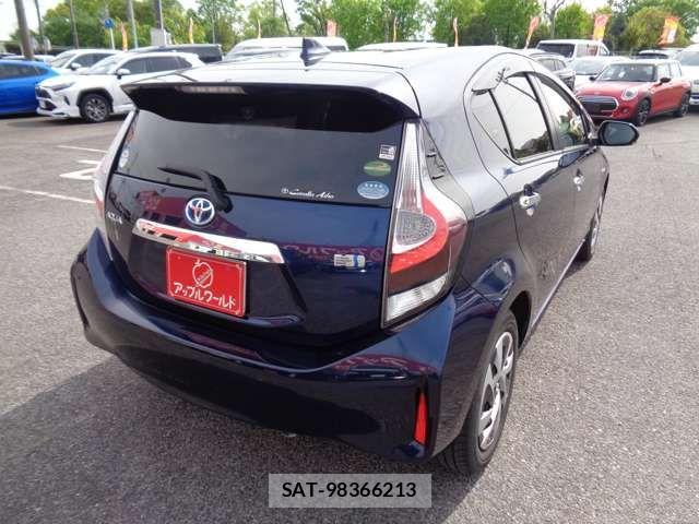 Toyota AQUA 2020-06 6670168-1