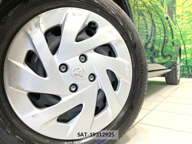 Toyota AQUA 2018-10 6670200-12
