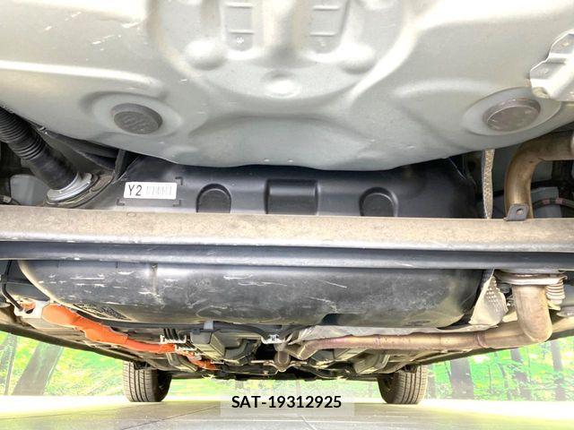 Toyota AQUA 2018-10 6670200-19