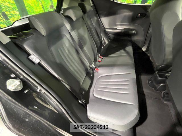 Toyota AQUA 2022-08 6670169-8