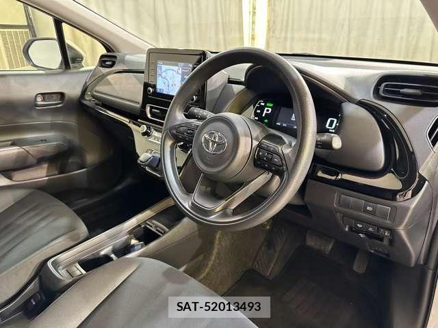 Toyota AQUA 2024-01 6670165-8