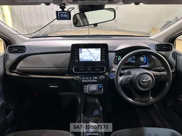 Toyota AQUA 2024-01 6670164-17