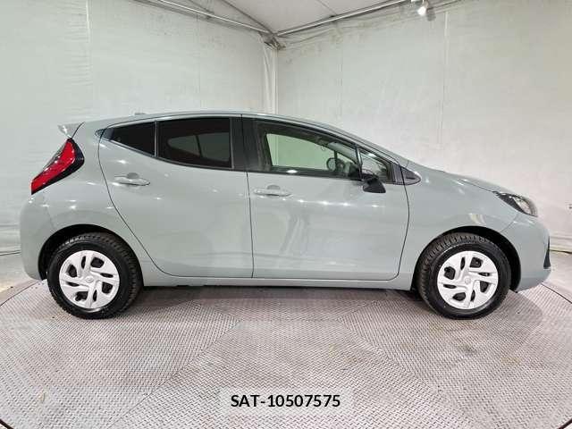 Toyota AQUA 2024-01 6670164-3