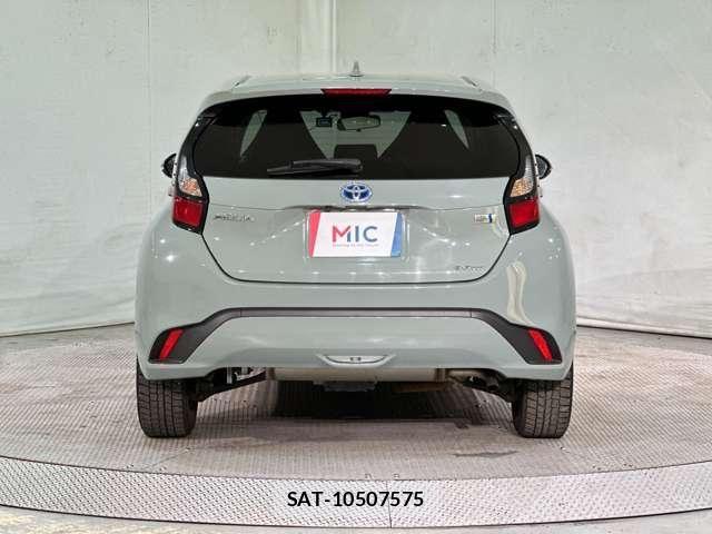 Toyota AQUA 2024-01 6670164-5