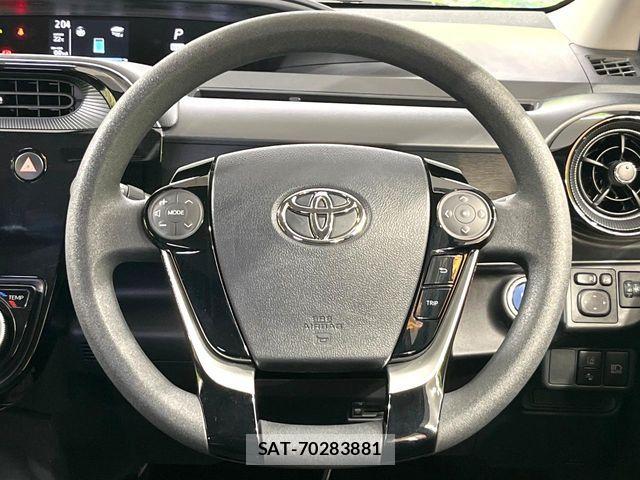 Toyota AQUA 2018-06 6674948-12