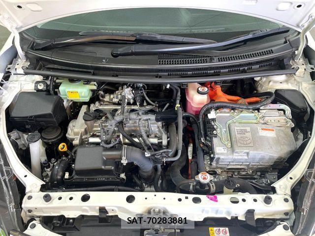 Toyota AQUA 2018-06 6674948-19