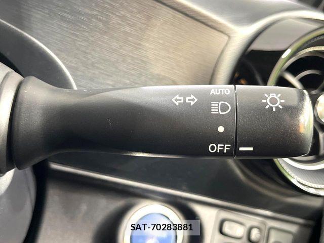 Toyota AQUA 2018-06 6674948-7