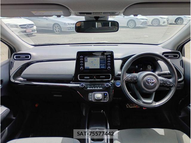 Toyota AQUA 2021-10 6674956-8
