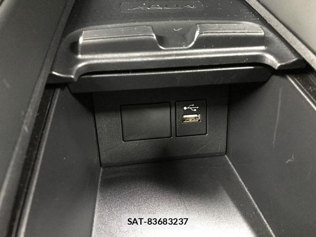 Toyota AQUA 2025-02 6674936-17