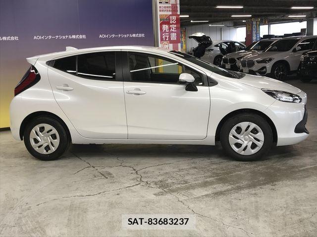 Toyota AQUA 2025-02 6674936-3