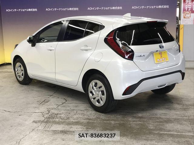 Toyota AQUA 2025-02 6674936-7