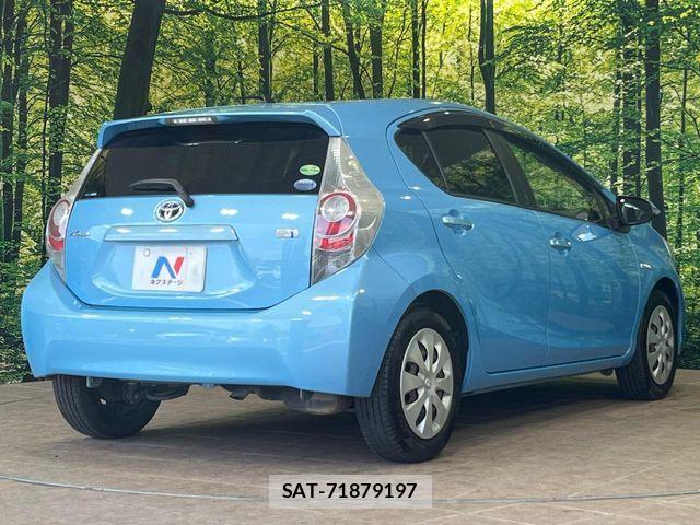 Toyota AQUA 2012-09 6674979-15