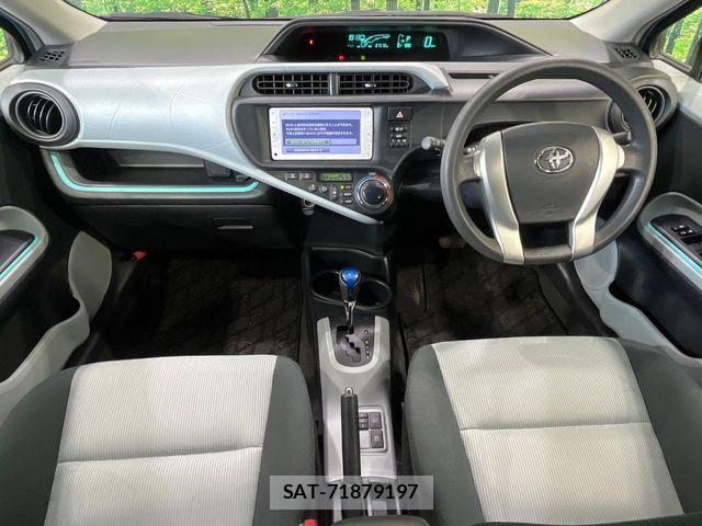Toyota AQUA 2012-09 6674979-1