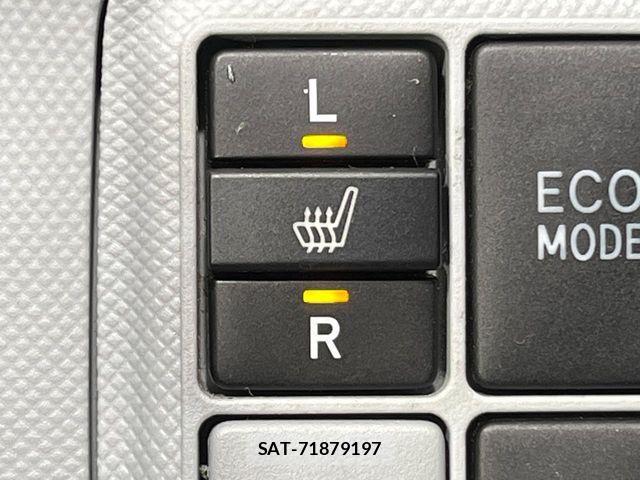 Toyota AQUA 2012-09 6674979-3