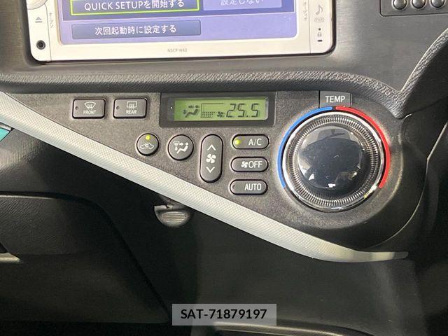 Toyota AQUA 2012-09 6674979-5