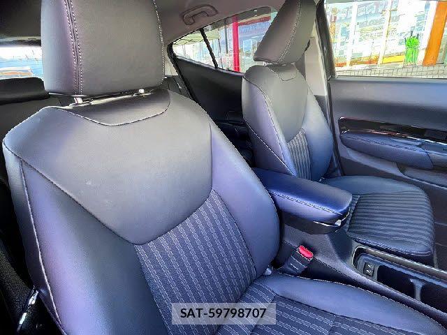 Toyota AQUA 2021-09 6674929-9