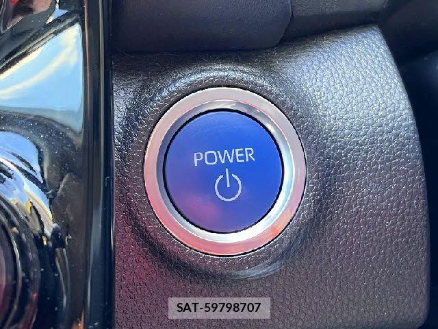 Toyota AQUA 2021-09 6674929-10