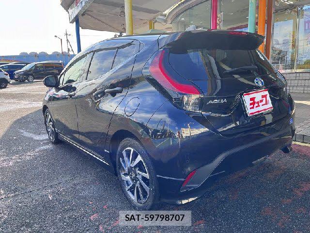 Toyota AQUA 2021-09 6674929-8
